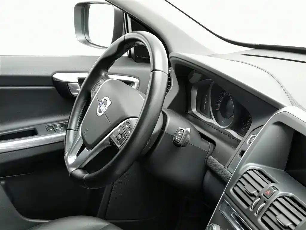 Volvo XC60 2014 — фото 22
