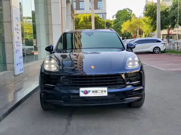 Porsche Macan 2022
