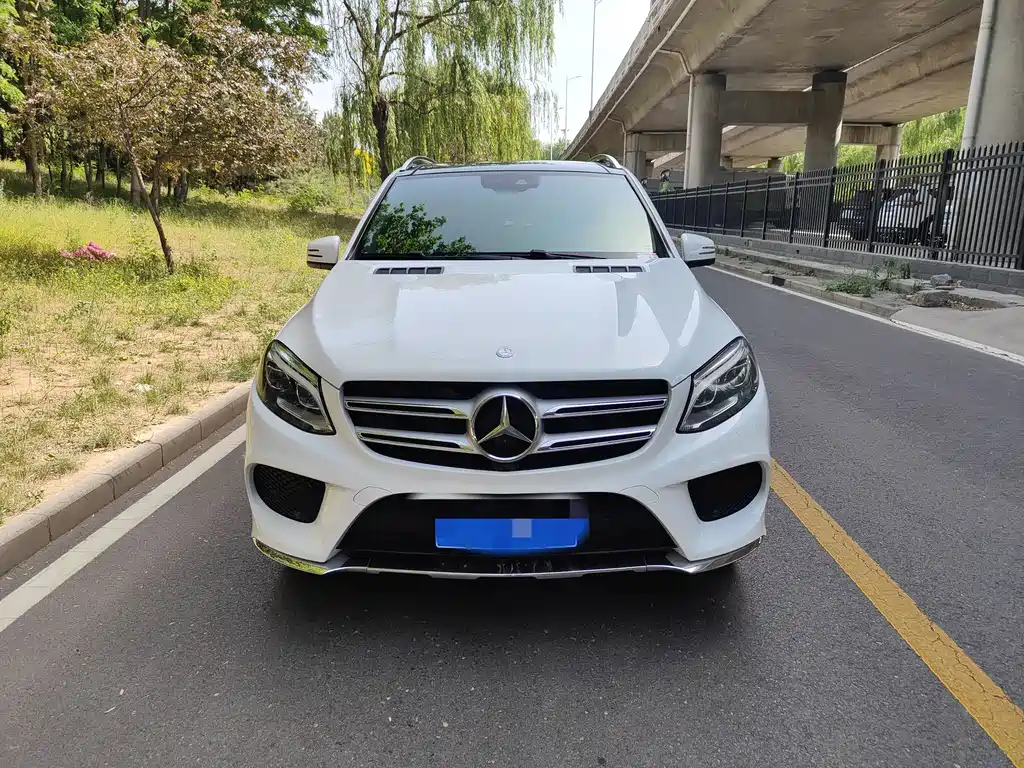 Mercedes-Benz GLE 2016 — фото 2