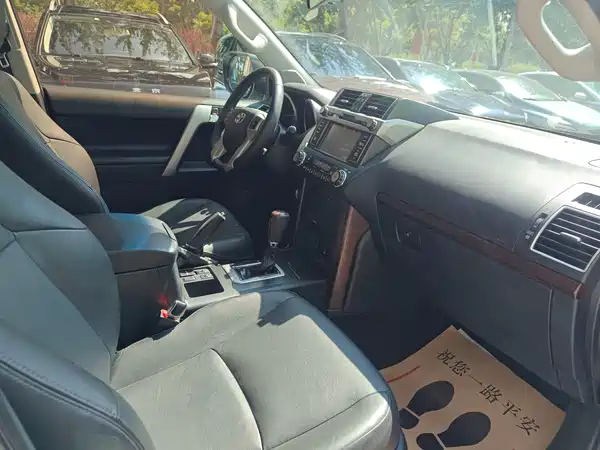 Toyota Prado 2016