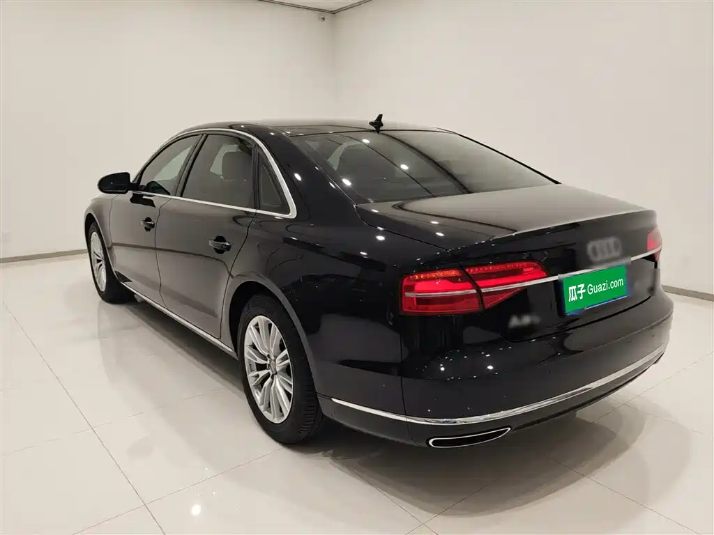 Audi A8 2015 — фото 5