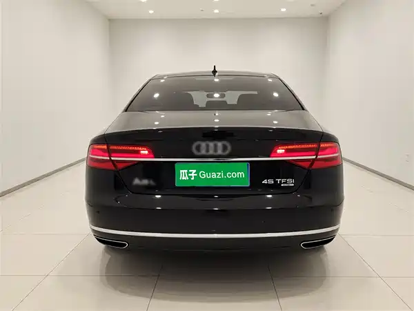 Audi A8 2014