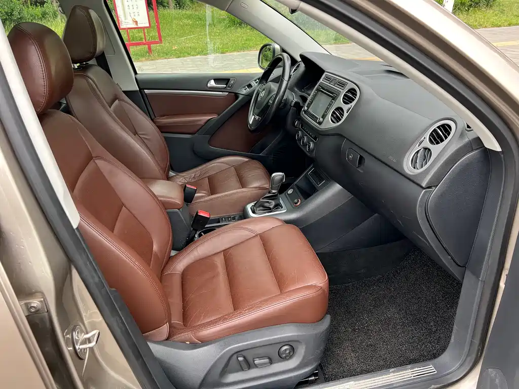 Volkswagen Tiguan 2015 — фото 9