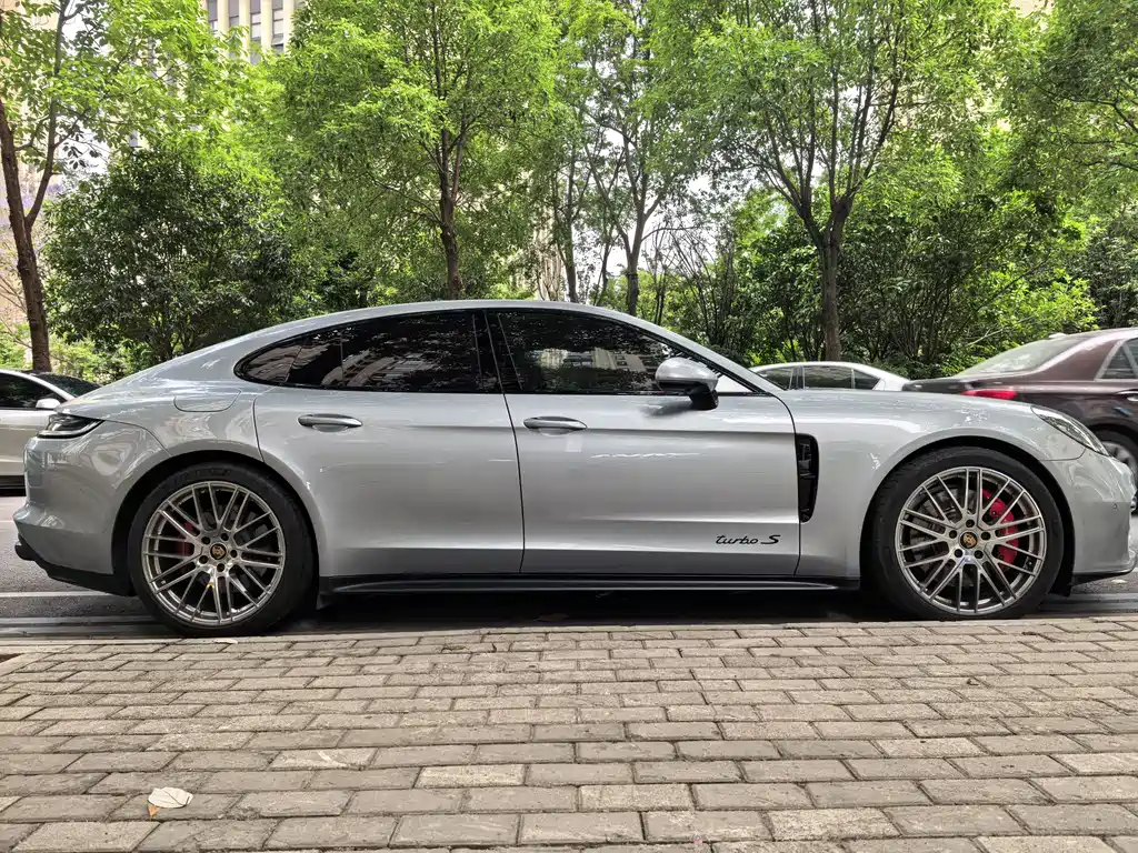 Porsche Panamera 2021 — фото 5