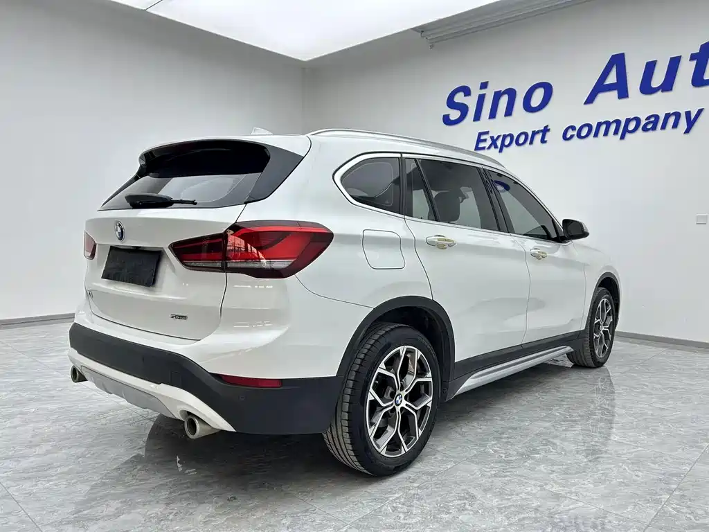 BMW X1 2022 — фото 2