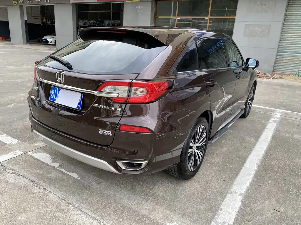 Honda Avancier 2018 — фото 10
