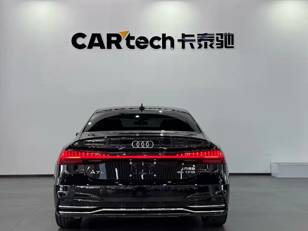 Audi A7L 2024 — фото 24