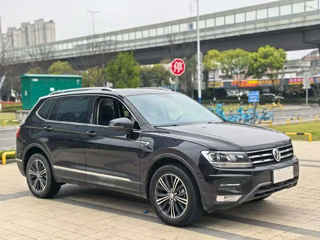 Volkswagen Tiguan L 2020