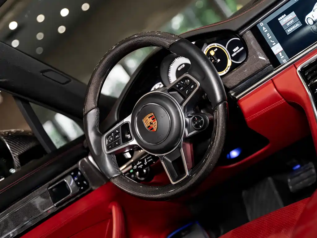 Porsche Panamera 2019 — фото 11