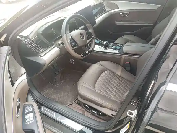 BYD Han 2025