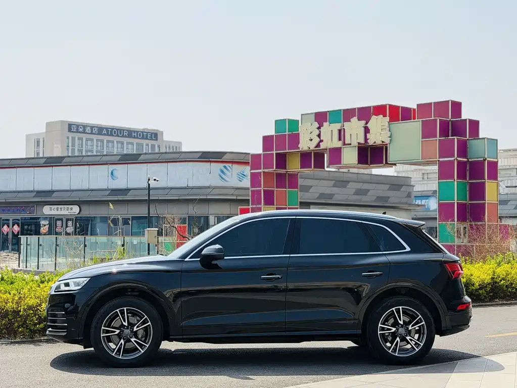 Audi Q5L 2020 — фото 3