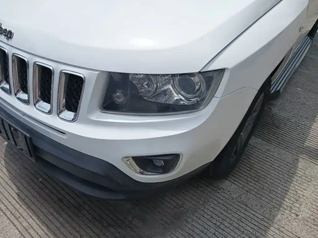 Jeep Compass 2015 — фото 24