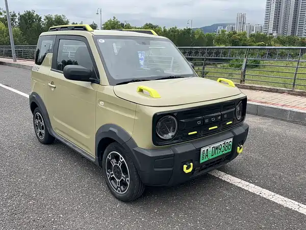 Geely Galaxy Panda 2023