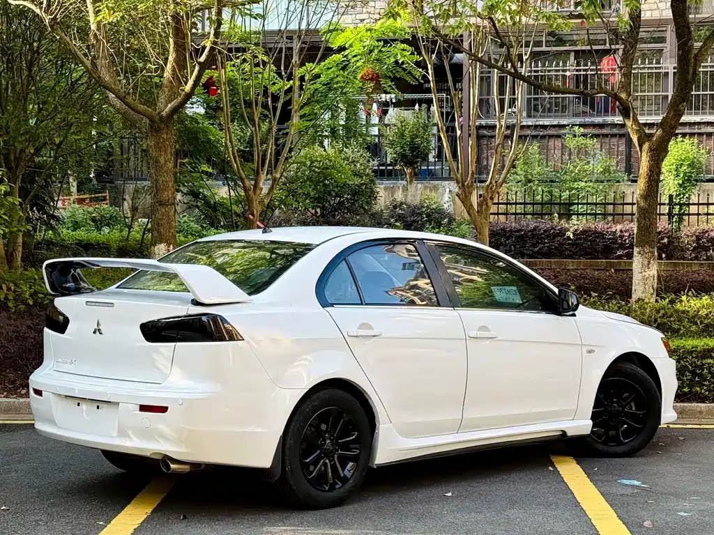Mitsubishi Lancer EX 2013 — фото 9