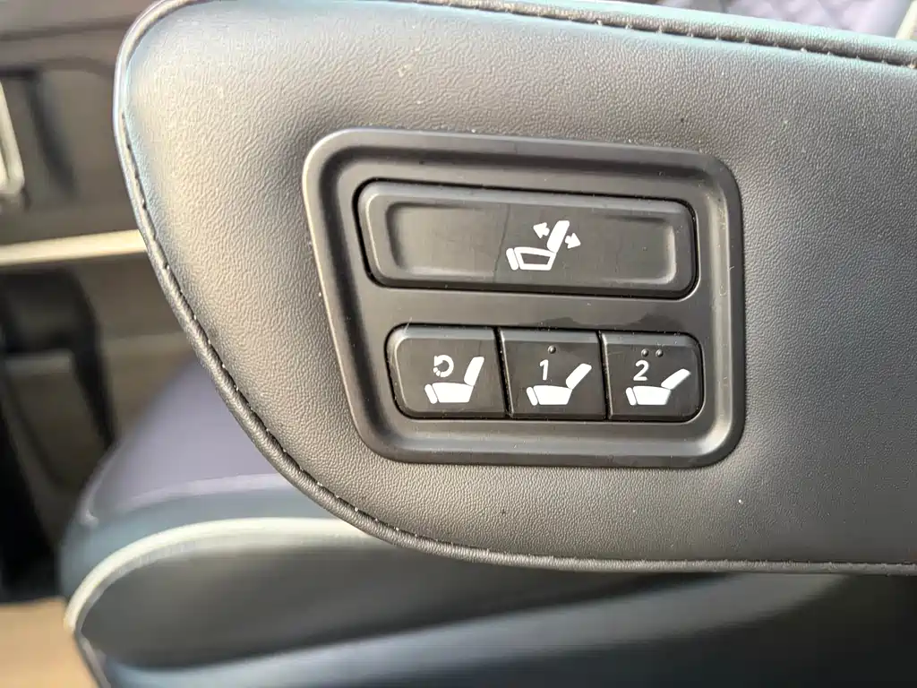 Hyundai Custin 2022 — фото 15