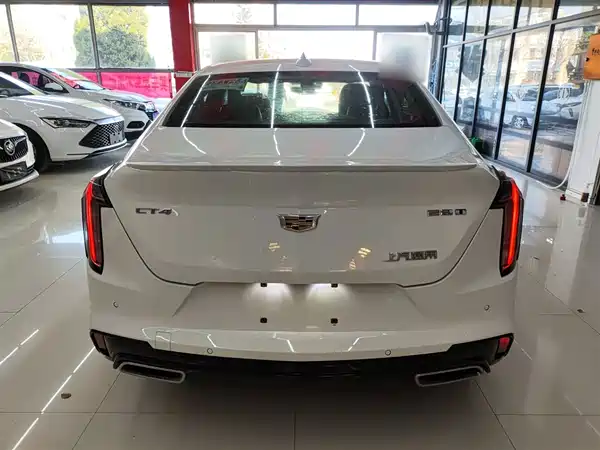 Cadillac CT4 2021