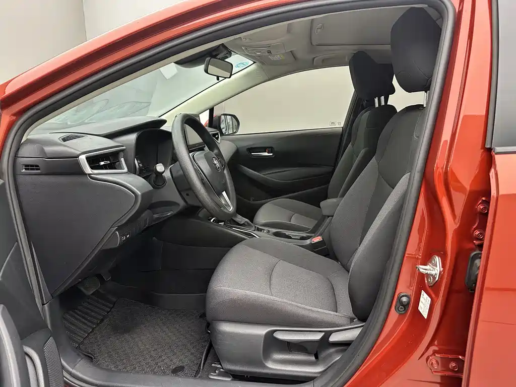 Toyota Corolla 2019 — фото 11