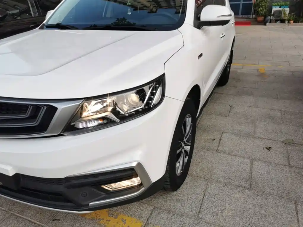 Geely Vision X6 2019 — фото 24