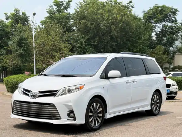 Toyota Sienna 2020