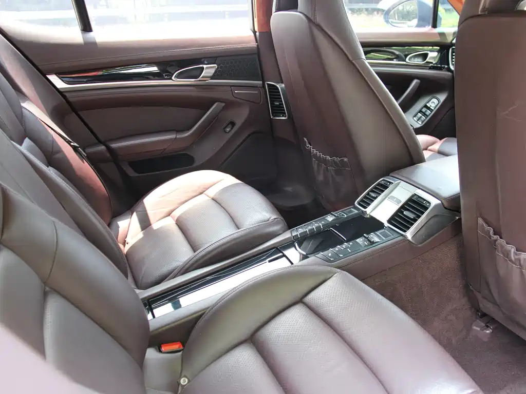 Porsche Panamera 2015 — фото 17