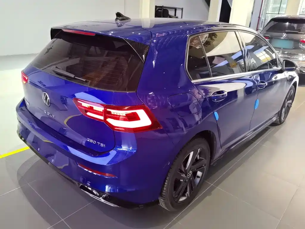 Volkswagen Golf 2021