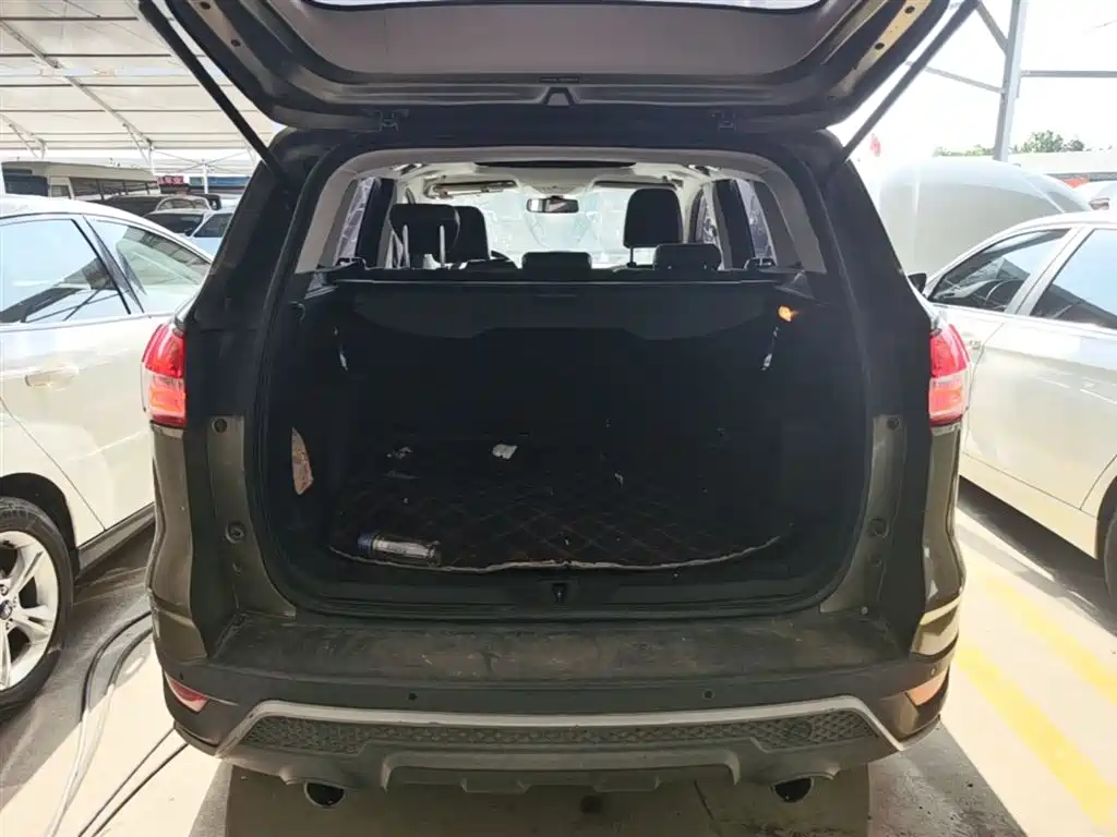 Ford Kuga 2016 — фото 19