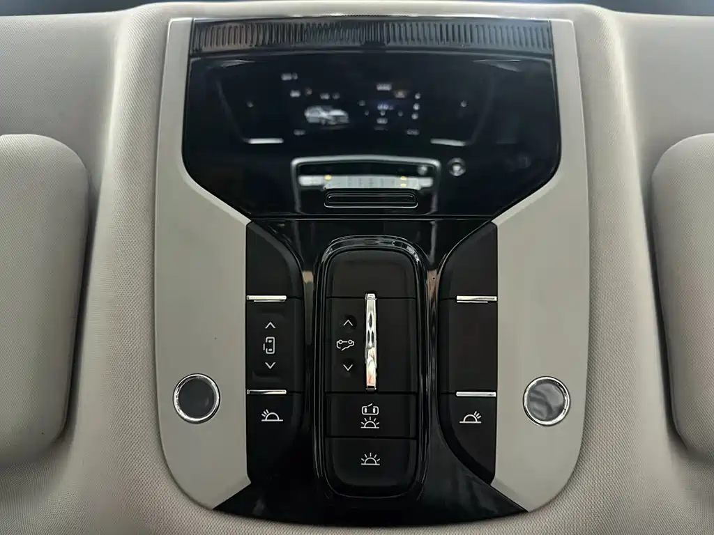 GAC Trumpchi M8 2023 — фото 17