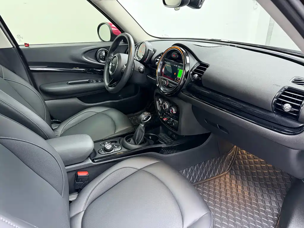 MINI Clubman 2019 — фото 12