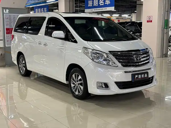 Toyota Alphard 2012