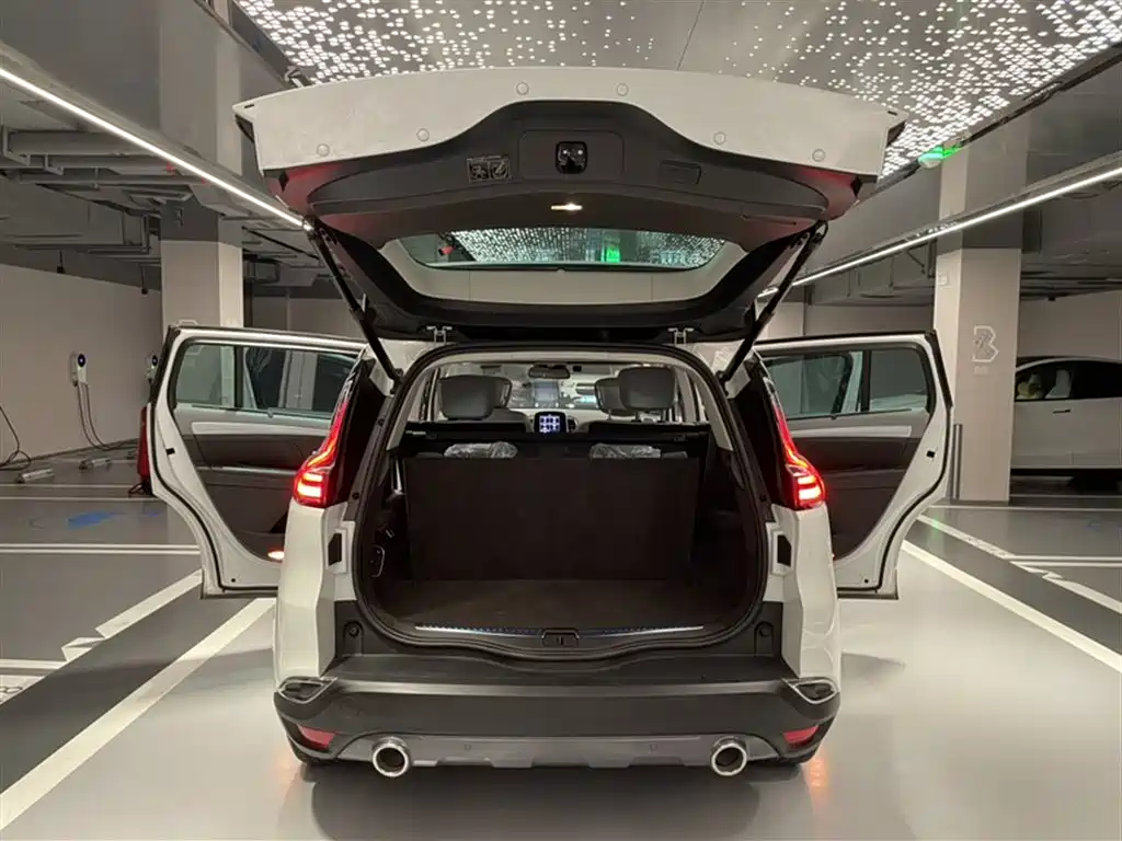 Renault Espace 2018 — фото 15