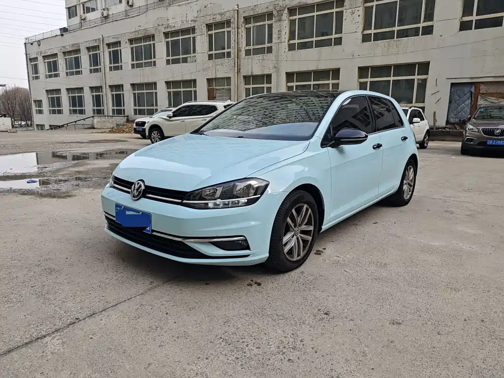 Volkswagen Golf 2018 — фото 1