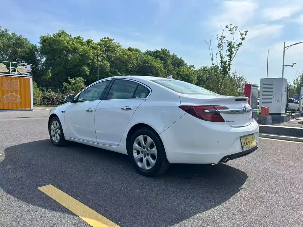 Buick Regal 2016 — фото 15