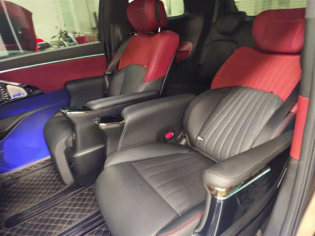 GAC Motor Trumpchi M8 2023 — фото 14