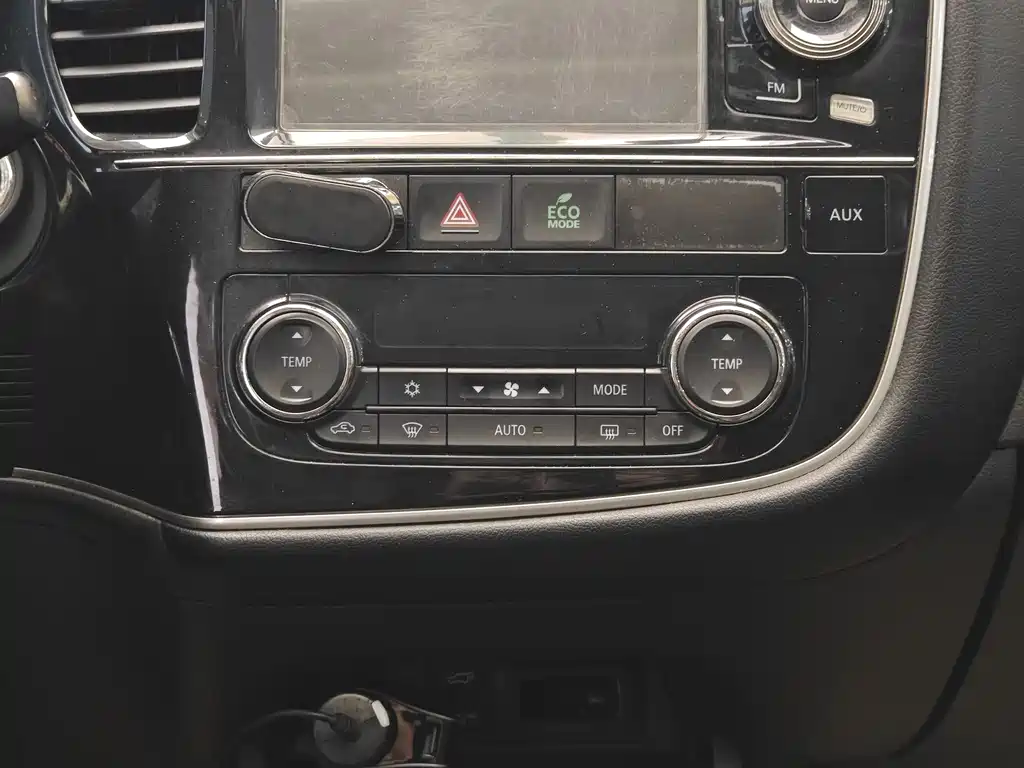 Mitsubishi Outlander 2014 — фото 17