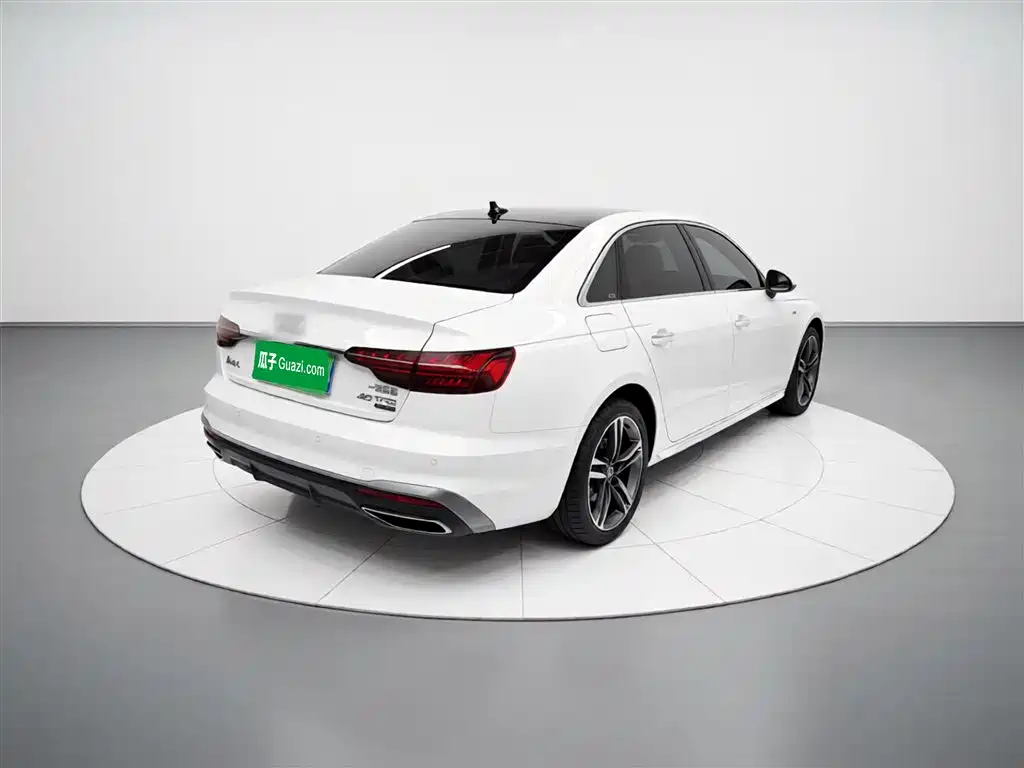 Audi A4L 2021 — фото 7