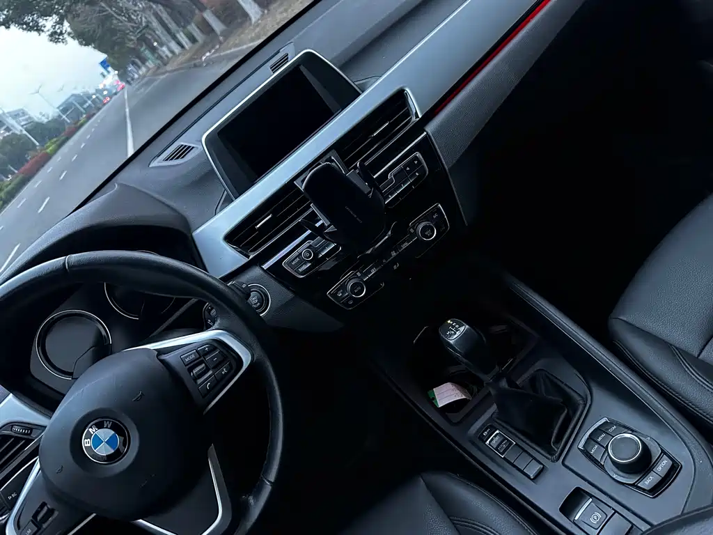 BMW X1 2019 — фото 14