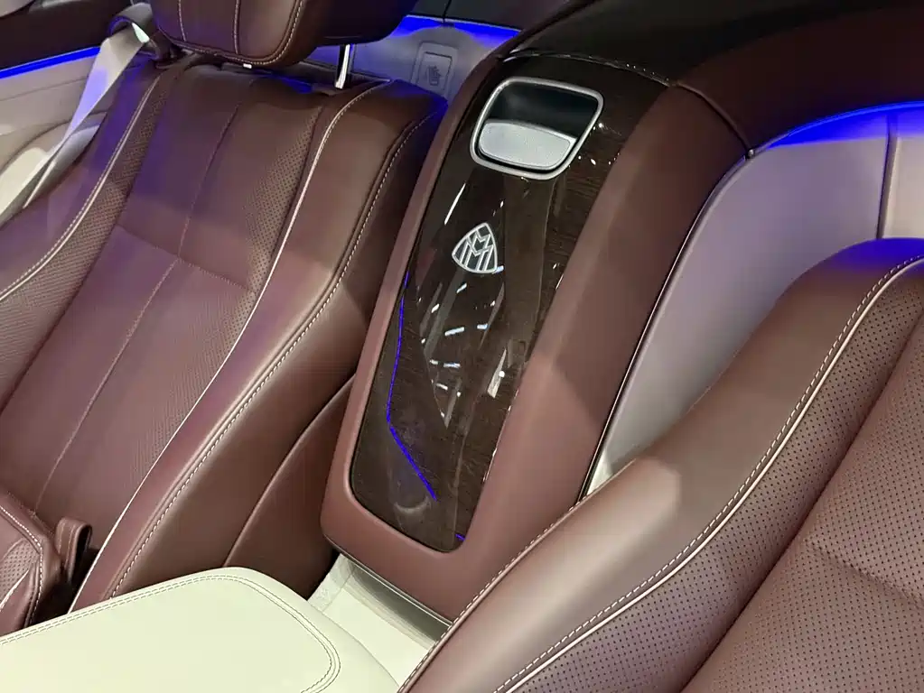 Mercedes-Benz GLS 2021 — фото 26