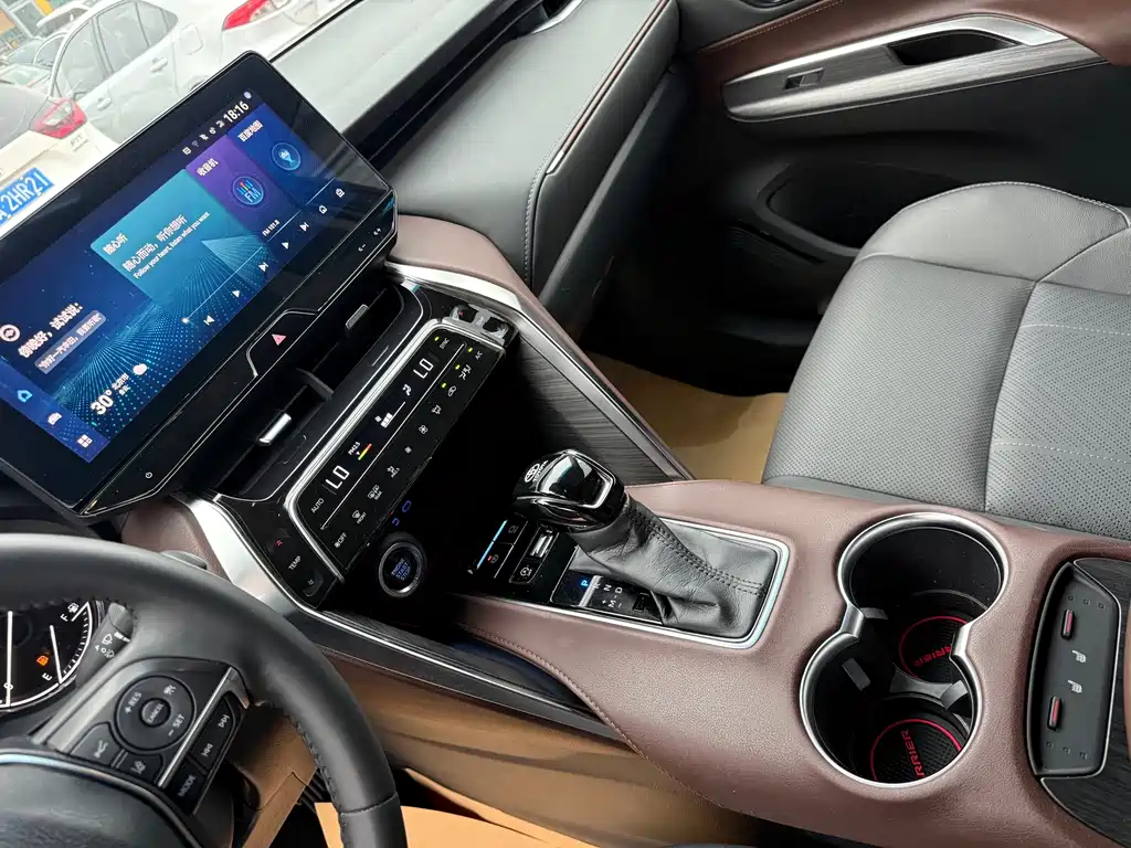Toyota Harrier 2022 — фото 5
