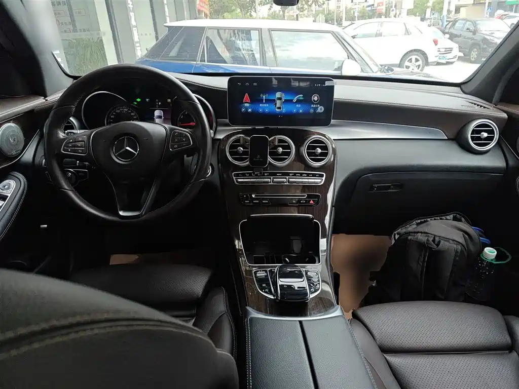 Mercedes-Benz GLC 2019 — фото 10