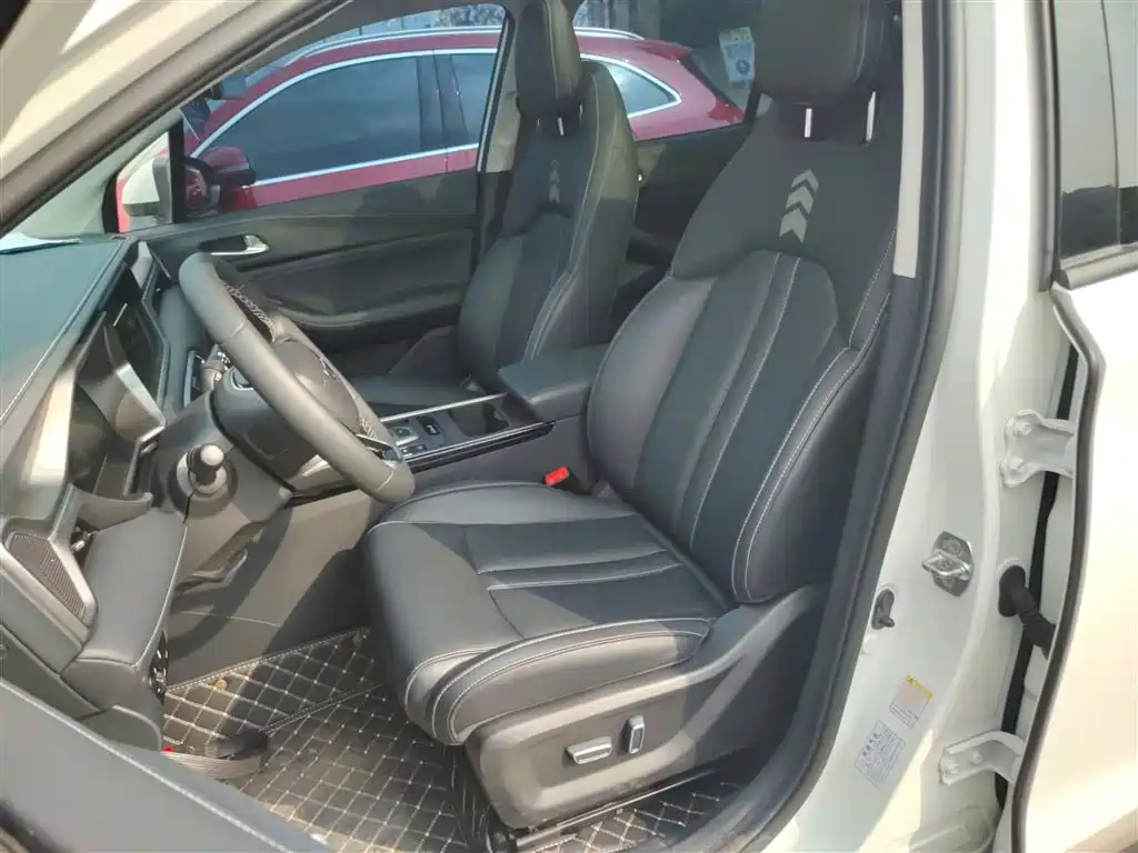 GAC Motor Trumpchi GS4 2023 — фото 12