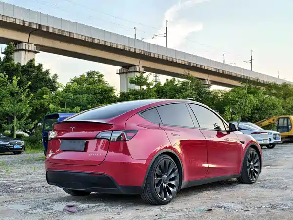 Tesla Model Y 2022