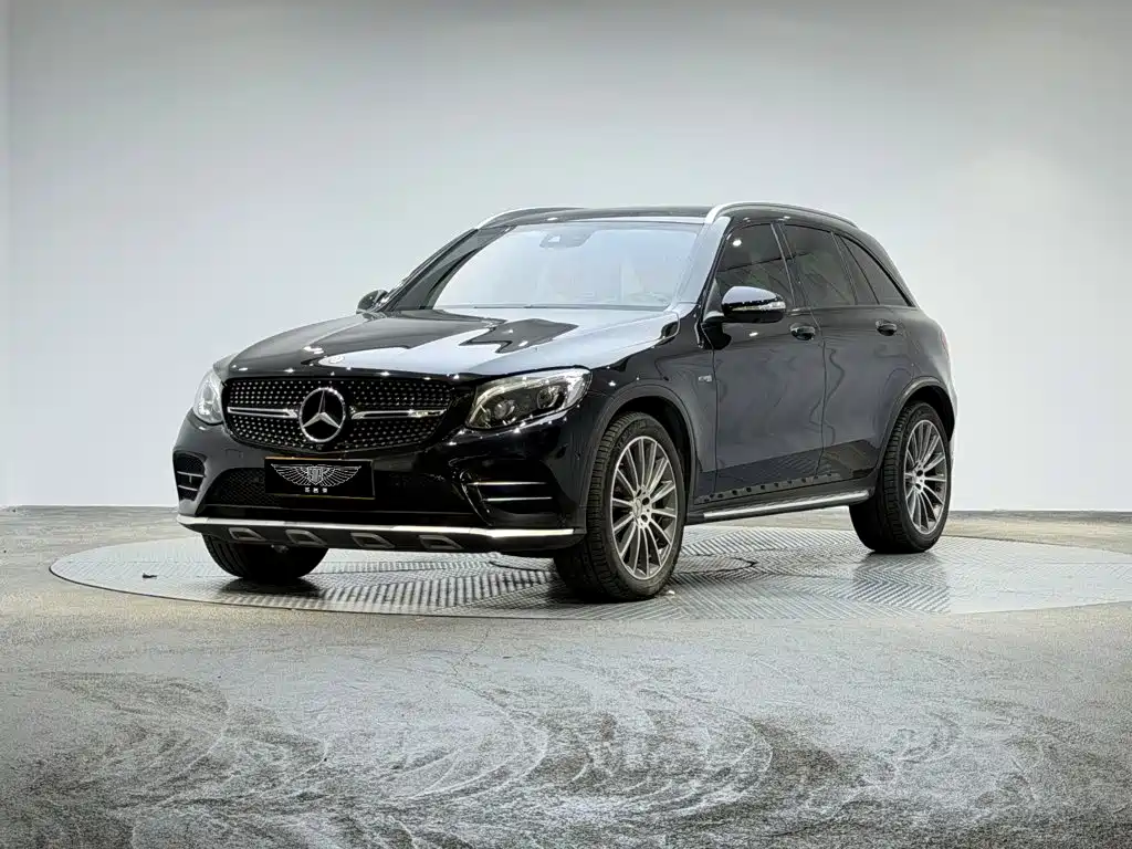 Mercedes-Benz GLC AMG 2018 — фото 1