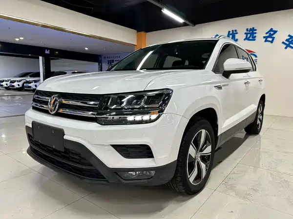 Volkswagen Tharu 2020