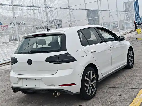 Volkswagen Golf 2020