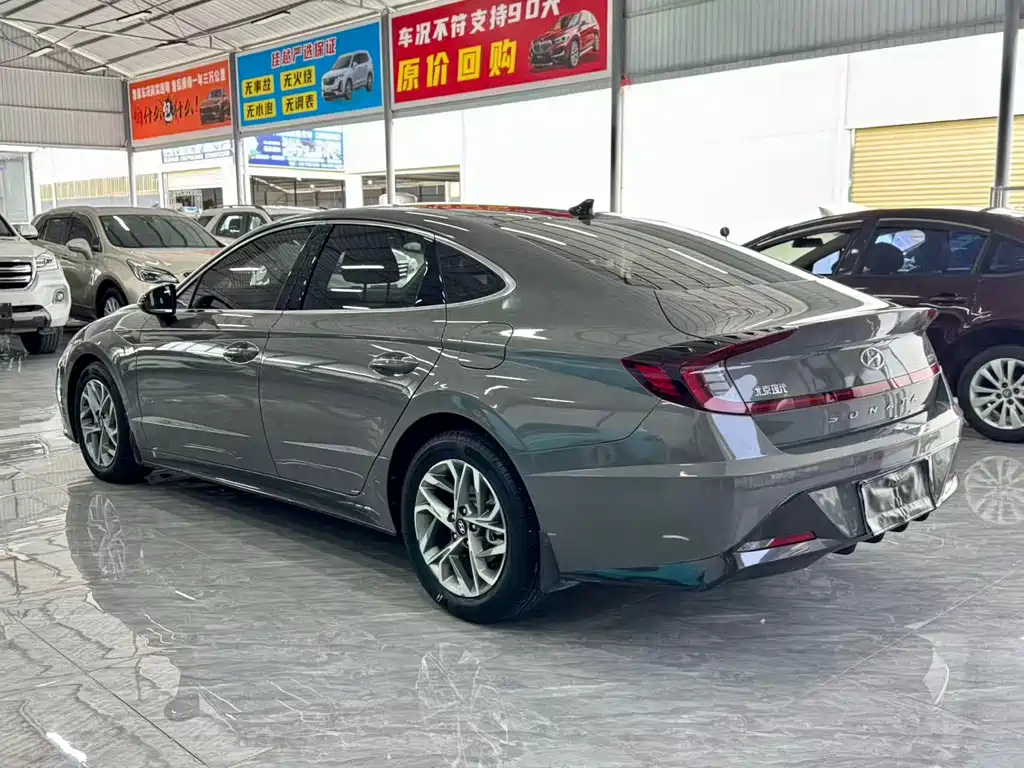 Hyundai Sonata 2022 — фото 9
