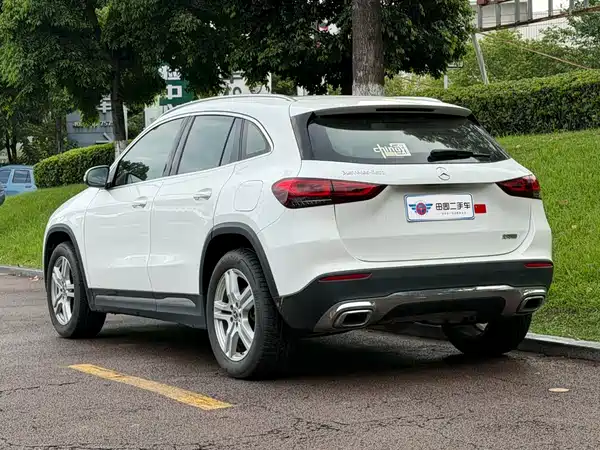 Mercedes-Benz GLA 2023