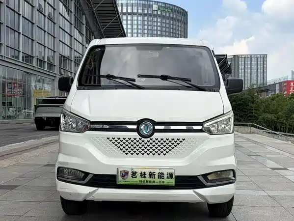Dongfeng Yufeng EM26 2023