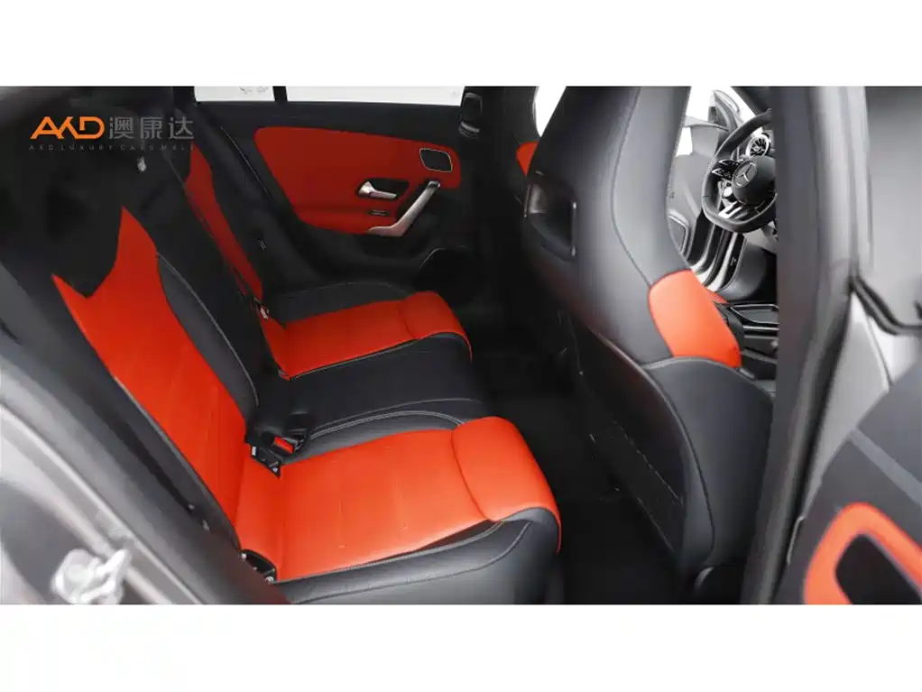 Mercedes-Benz CLA AMG 2025 — фото 8