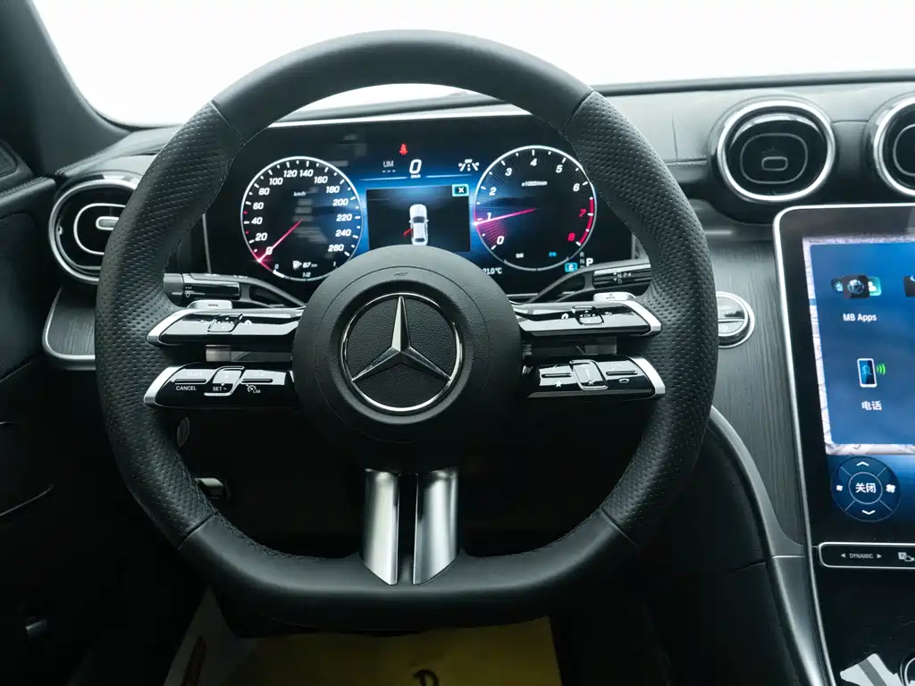 Mercedes-Benz C-Class 2023 — фото 9