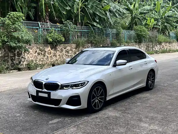 BMW 3 Series 2021